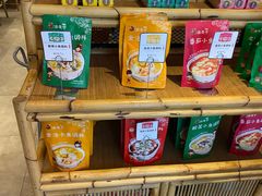 -渝是乎酸菜鱼·川渝小炒(新世界百货望京店)