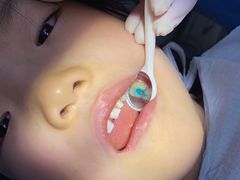 -茂菊口腔连锁(浦东南路店)