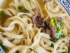 -十二忠手拉面(五福店)