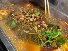 -老街烧烤大排档·地道湖北菜·龙虾馆(汉口火车站店)