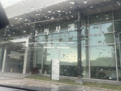 -上海星瀚奔驰4S店(红柳路店)