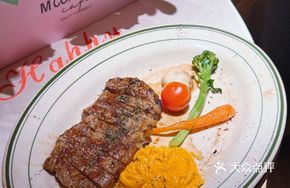 Wagyu Sirloin with Soft Egg