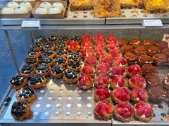 -好利来(上海虹桥新天地Lab主题店)
