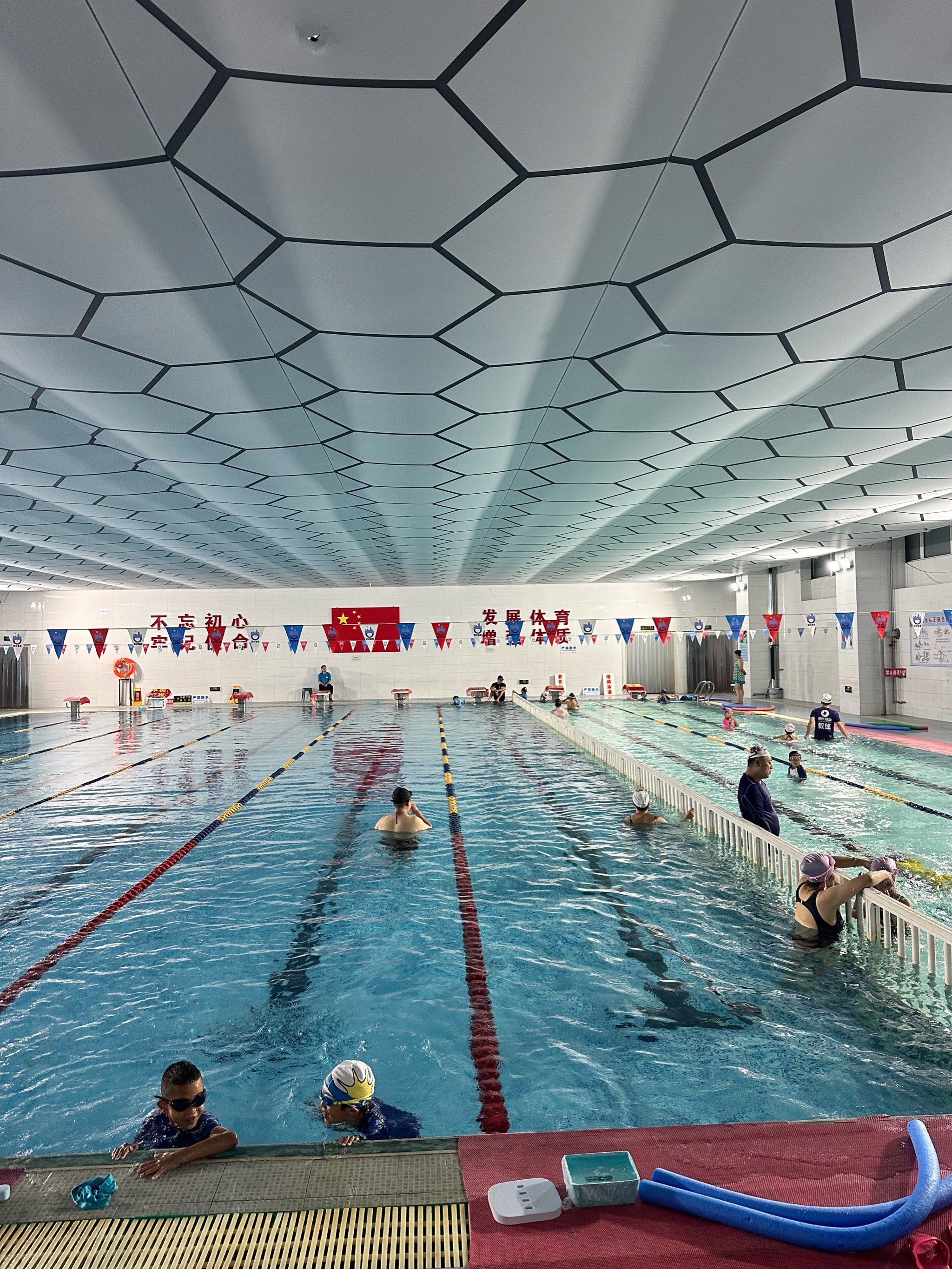 游得快不快,重在参与