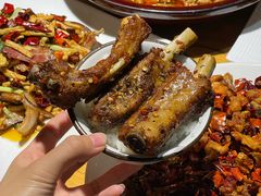 -小三峡食府(西五路店)