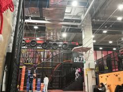 点击看大图 -嗨翻Hi-Fun竞技主题乐园·蹦床团建生日聚会(五棵松华熙店)