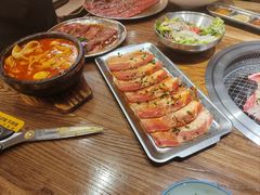 -明洞阿姨·韩式酱蟹烤肉·创意料理(三元桥店)