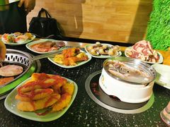 -釜御山海鲜烤肉火锅自助(新城市中心店)
