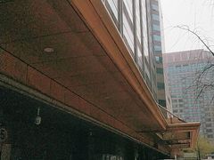 -新世界百货崇文店停车场