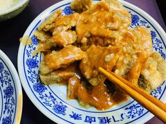 老北京炸灌肠-门框胡同百年卤煮(新街口店)