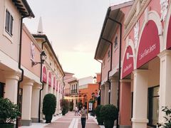 -佛罗伦萨小镇广佛名品奥特莱斯(疏港路店)