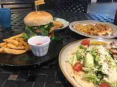 -HELLO 27 意面·沙拉·帕尼尼