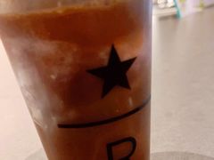 -星巴克臻选(上海合生汇1F店)