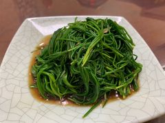 凉拌沙葱-壹阁胡羊焖饼(特色小吃街店)