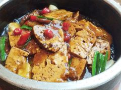 -有红鸡毛店·川菜(建设路店)