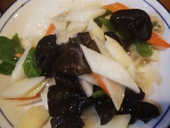 -鹤乡东北菜(崮山路店)