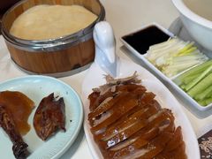 -梅利汴京烤鸭•开封豫菜地标店(东大街店)