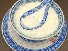 -广信牛奶甜品世家(台东店)