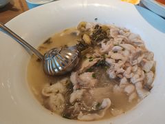 -严记小天府酸菜鱼(西四路店)