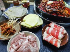 -四小区火锅·巷子里的重庆火锅(花照壁店)