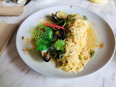 火爆牛油香蒜鹦鹉蛤天使面-The Rug Cafe(王府中环店)