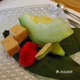 寿司，海鲜饭，到最后的甜品，品相口感环境，绝对值得一尝！