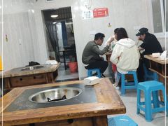 大堂-石灰市毛记烧鸡公(解放碑店)