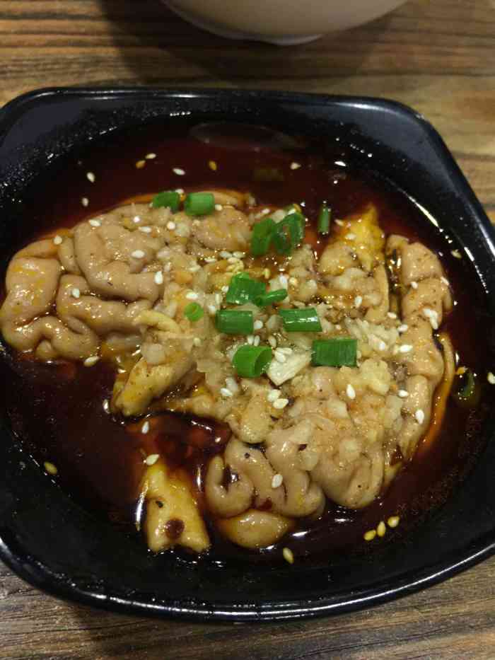 打分 50 /人 味道很好,夏天的时候吃虾,现在吃蟹,猪脑花很好次