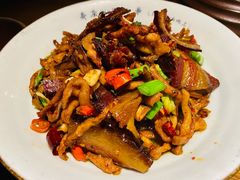 -吃饭皇帝大土家民族菜(正大广场店)