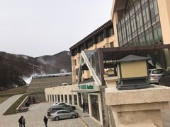 -赤峰美林谷四季山度假酒店
