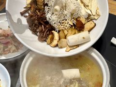 -黔蘑菇四季餐厅(观山湖店)