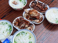 -香辉食馆(新兴路店)