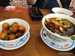 功夫双脆-炉小二铜锅牛蛙•川湘菜(三里屯店)