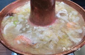 Northeastern Sour Cabbage Hot Pot