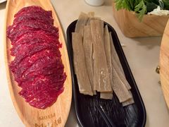 -左庭右院鲜牛肉火锅(浦江欢乐颂店)