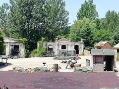 -雪山彩虹谷景区