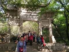 -灵岩山风景区