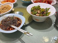 -刘胖子家常菜·蹄花焖藕(中央花园店)