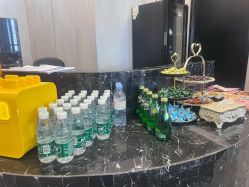 -TOP HAIR SALON
