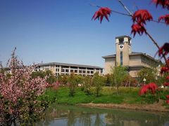 -浙江大学附属中学(丁兰校区)