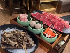 -捞王锅物料理(上海世茂广场店)