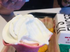 -肯德基(中纬店)