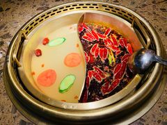 红白鸳鸯锅-小龙坎老火锅(北京三里屯店)