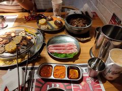 -青瓦炭韩潮烤肉(花园道店)
