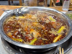 -肖肖酸萝卜鱼火锅(总店)