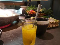 -湊湊火锅·茶憩(杭州湖滨银泰in77店)