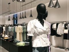 -URBAN REVIVO(七宝领展广场店)