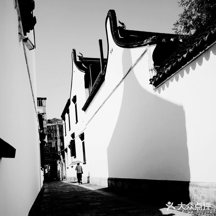 免费白相高桥老街