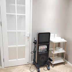 -HEYAN荷妍专业脱毛连锁机构