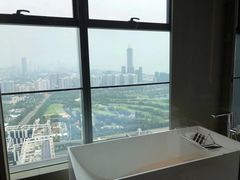 -深圳彭年万丽酒店